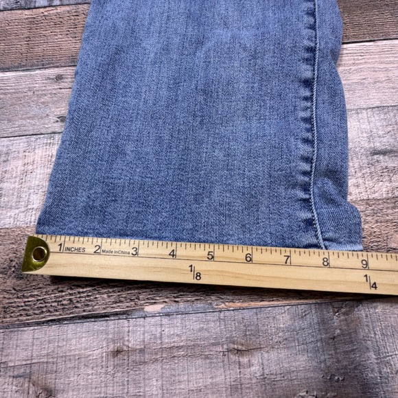 Judy Blue Women's Straight Fit Jeans Medium Wash 9/29 Distressed Back Pockets - Picture 7 of 9